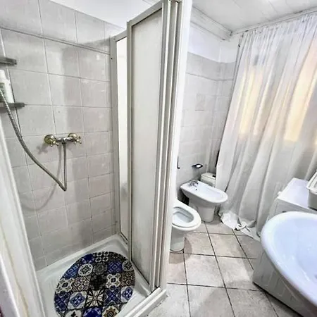 Apartman Maison Keti Di Via Carloni,